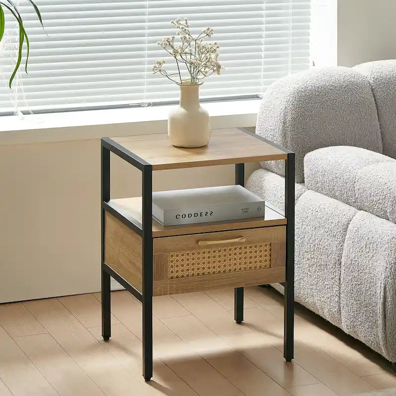 Comodino in rattan a 1 cassetto con scomparto portaoggetti