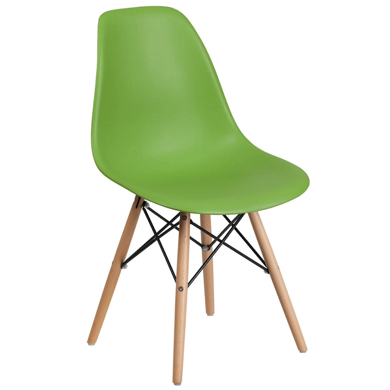 Sedia in plastica con gambe in legno