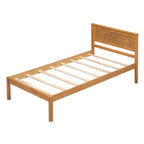 Struttura letto a piattaforma in legno con testiera